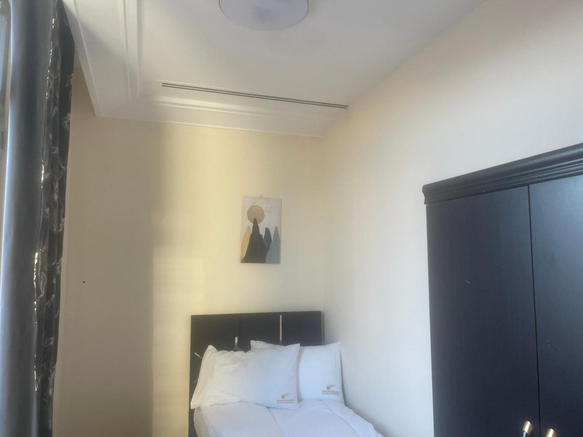 דובאי Four Stars Hostel מראה חיצוני תמונה
