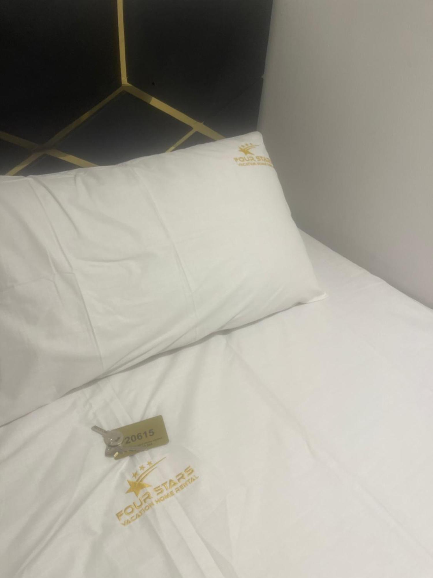 דובאי Four Stars Hostel מראה חיצוני תמונה
