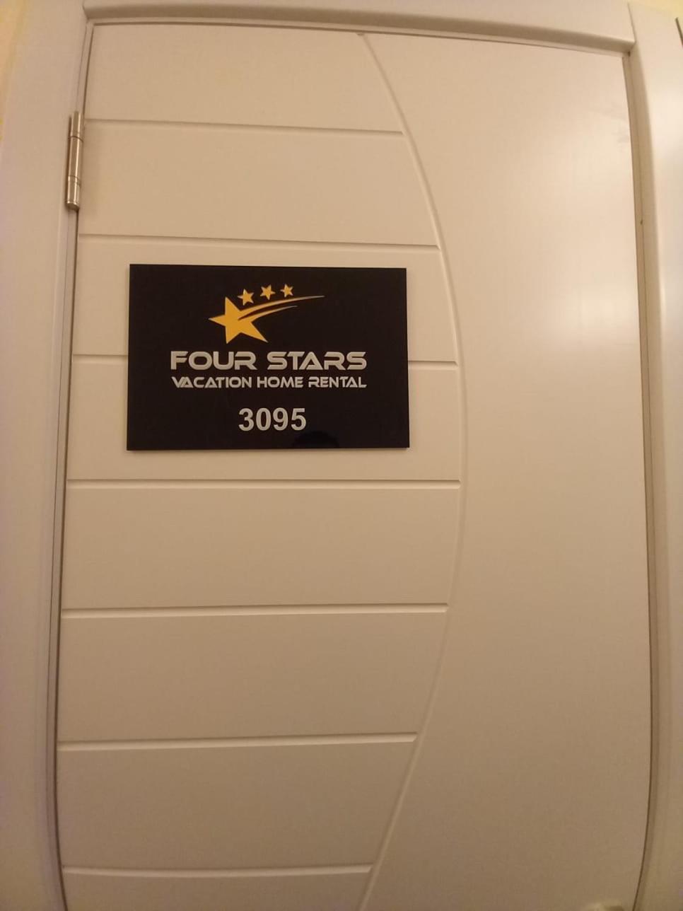 דובאי Four Stars Hostel מראה חיצוני תמונה