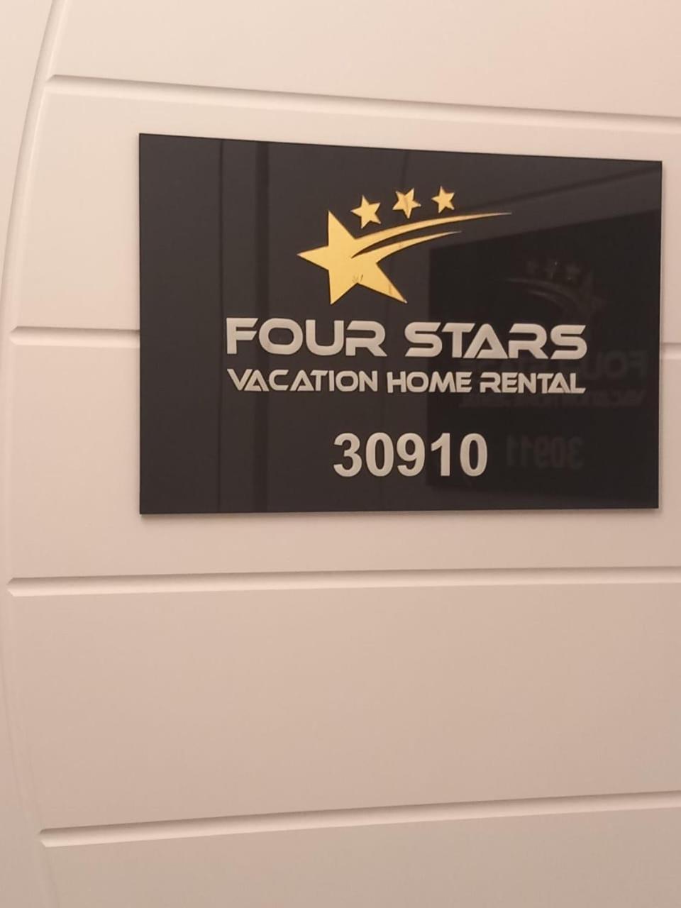 דובאי Four Stars Hostel מראה חיצוני תמונה